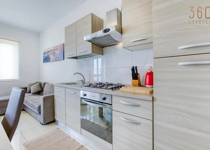 Charming 2br With Private Balcony By 360 Estates * Pietà