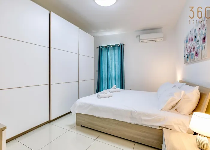 Charming 2br With Private Balcony By 360 Estates Appartamento *