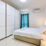 Charming 2br With Private Balcony By 360 Estates Lägenhet *