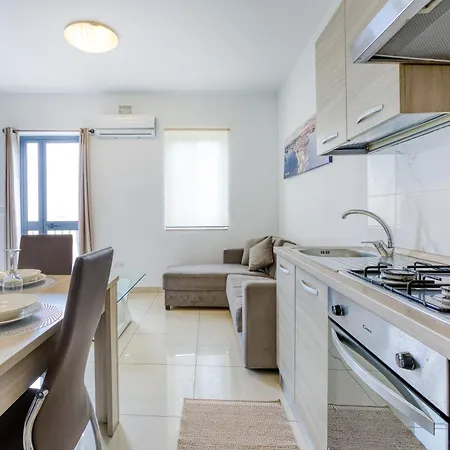 דירה Charming 2br With Private Balcony By 360 Estates *