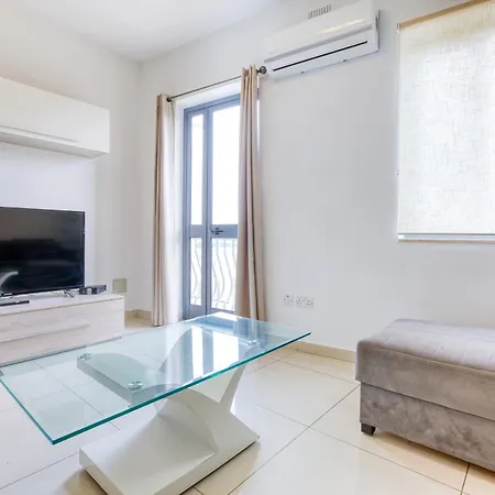 דירה Charming 2br With Private Balcony By 360 Estates