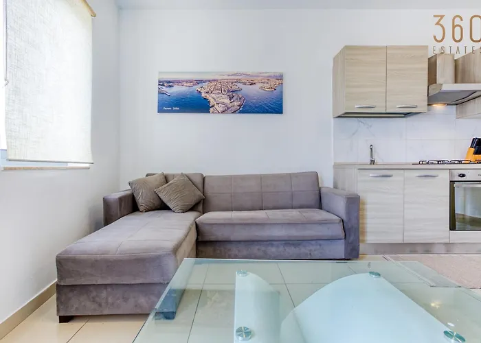 Charming 2br With Private Balcony By 360 Estates Apartament *