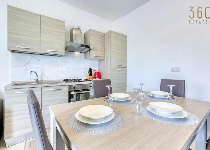 Apartament Charming 2br With Private Balcony By 360 Estates