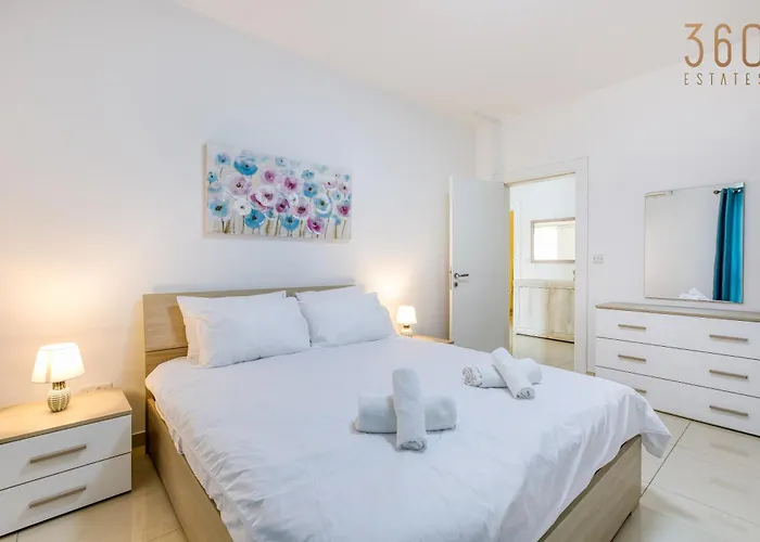 Charming 2br With Private Balcony By 360 Estates Apartament *