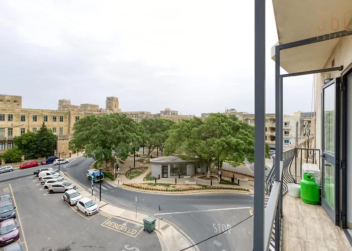 Charming 2br With Private Balcony By 360 Estates Pietà